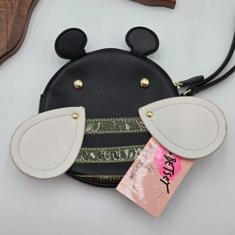 Luv Betsey Johnson NEW Bumble Bee Zip Around Coin Wristlet Coin Purse Bag 6